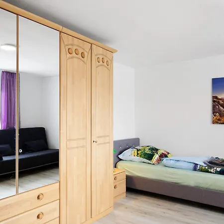 Zw -maria Laach Und Nürburgring Apartment *